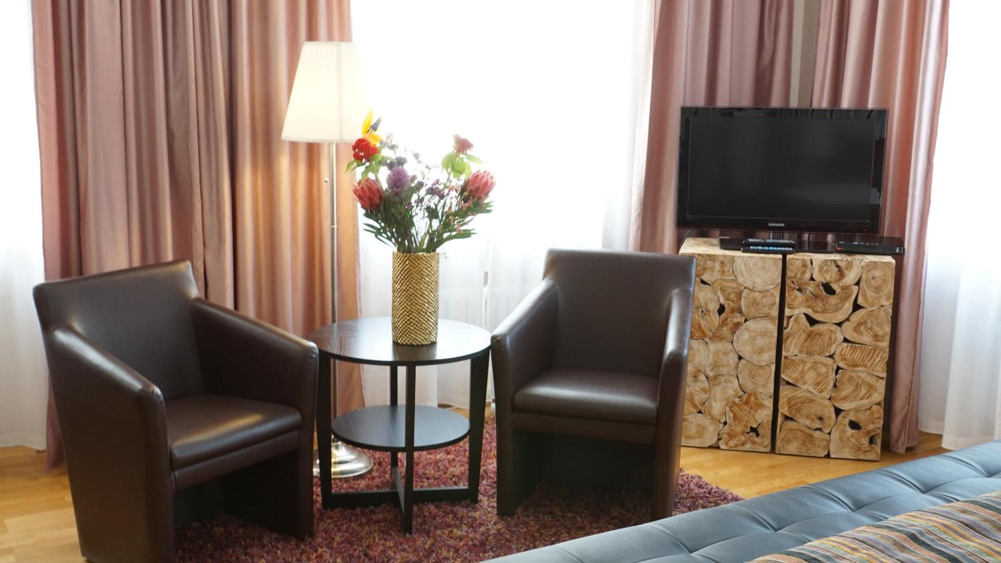 Suiten Hotel Dependance Laterne Баден-Баден Экстерьер фото